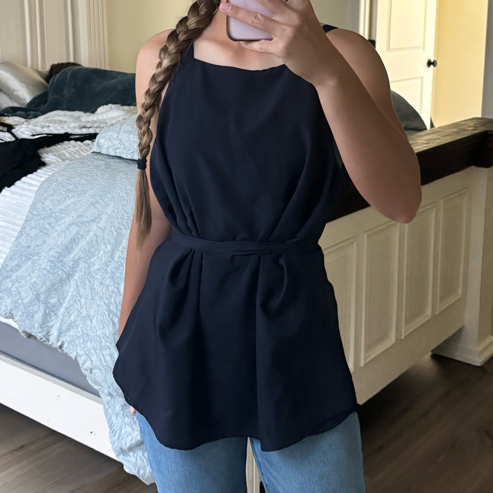 Elegant Navy Blue Sleeveless Dress